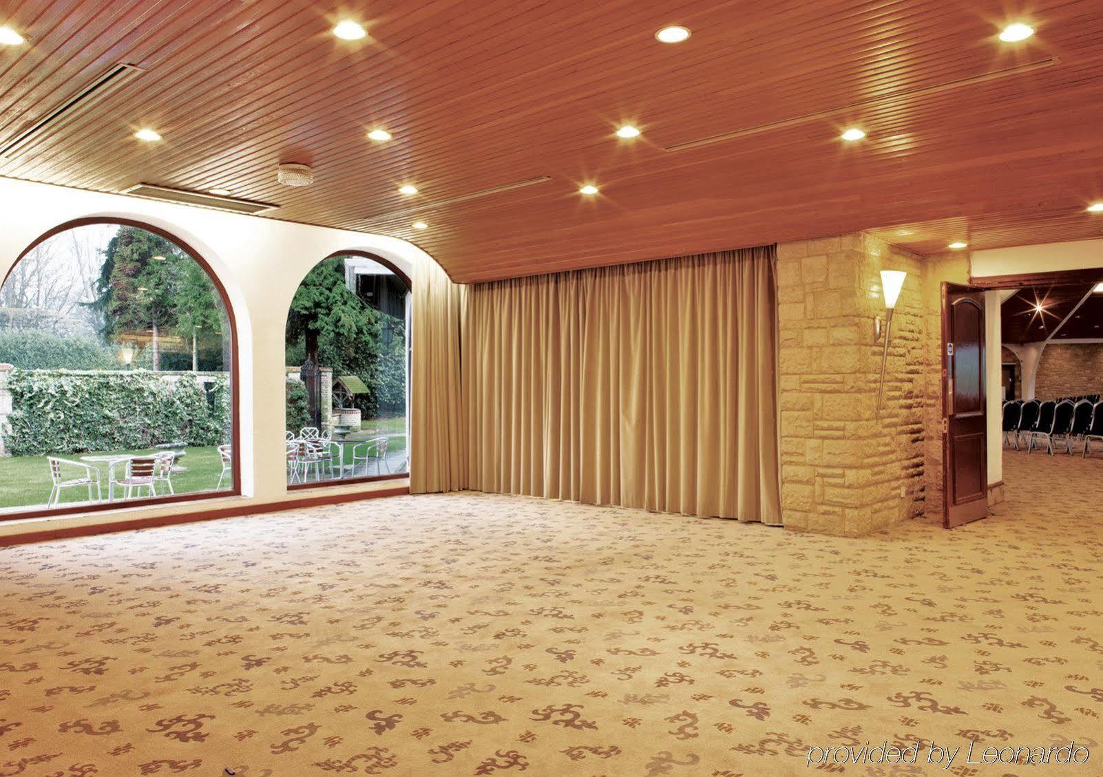 Copthorne Effingham Gatwick Hotel Copthorne (West Sussex) Facilidades foto